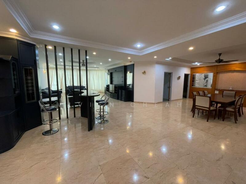 Gurney Beach Resort - 2