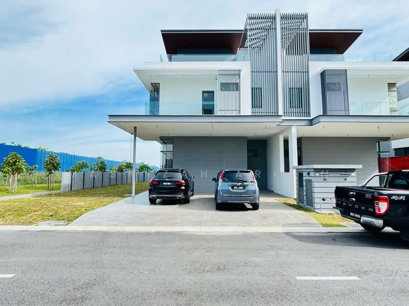 Broadleaf Residences Taman Alam Kemuning Shah Alam - 3