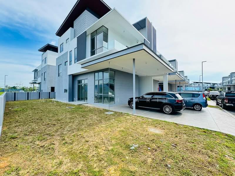 Broadleaf Residences Taman Alam Kemuning Shah Alam - 4