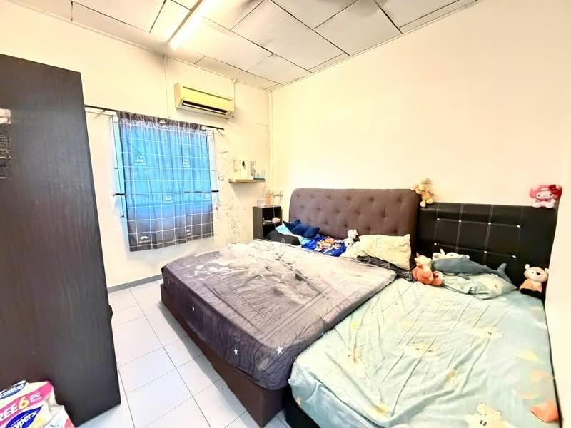 Taman Johor - 4