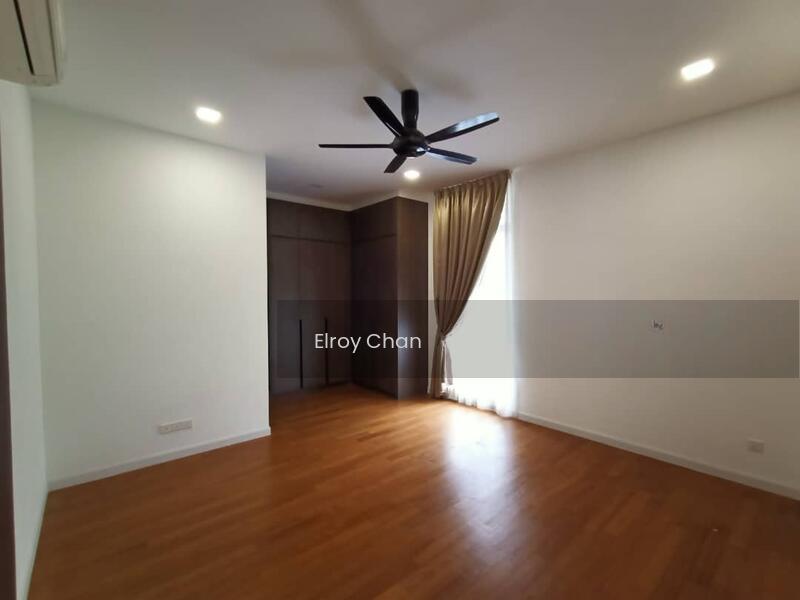 Noble Park Grand Pool Villas East Ledang - 5