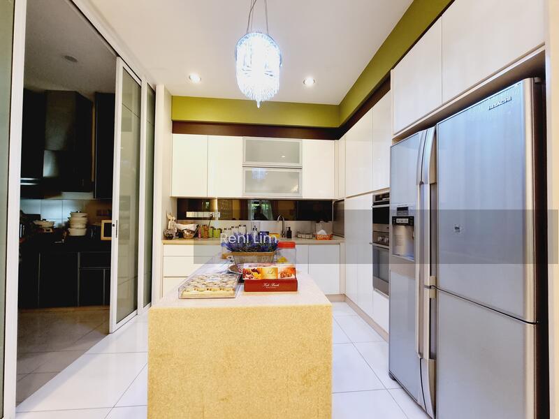 The Rafflesia @ Damansara Perdana - 3