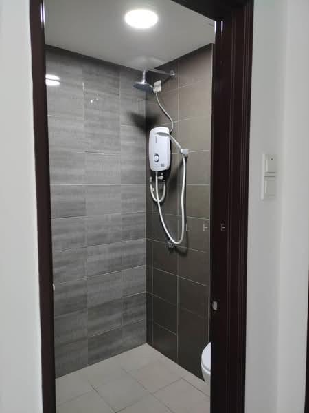 Symphony Tower (Menara Simfoni) - 3