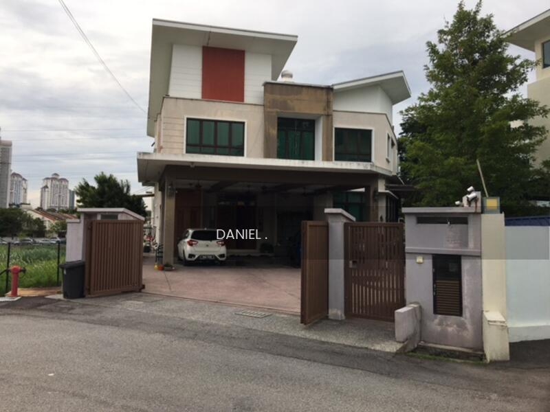 TRIPLE STOREY MODERN DESIGN BUNGLOW HOUSE LOCATED AT SS12 SUBANG JAYA, SELANGOR (MALAY RESERVE LAND) - 2