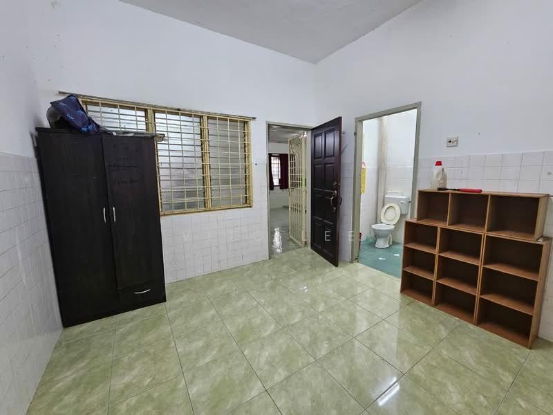 Kampung Lapan Taman Kenanga House - 4