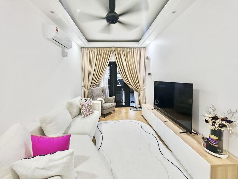 Taman Desa Bukit Permata - 1