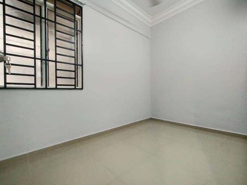 Flat Bukit Indah - 2