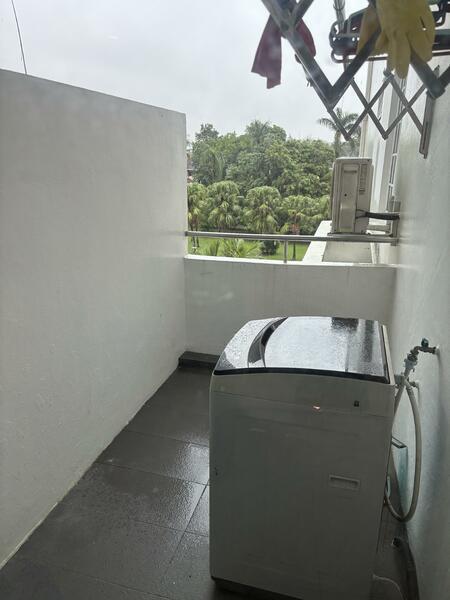 De Summit Condominium - 4