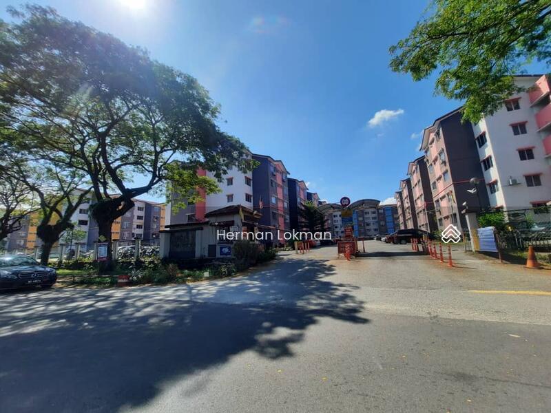 MURAH Iris Apartment Saujana Utama Sungai Buloh - 1