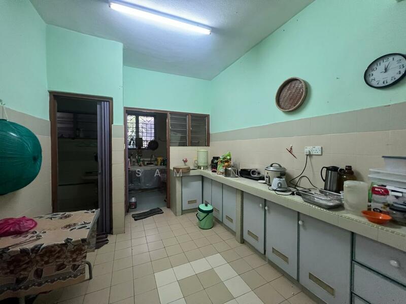 Taman Putra Indah - 4