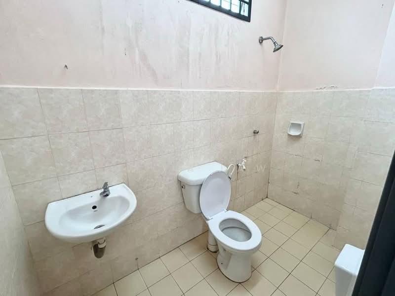 Bandar putra kulai - 3