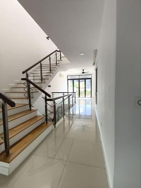 Mozart, Symphony Hills - 2