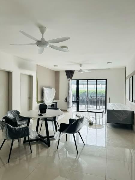 Huni @ Eco Ardence - 1