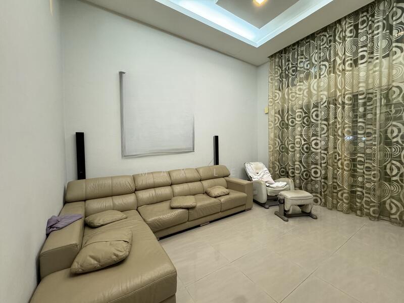 taman connaught - 2