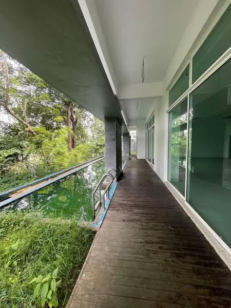 3.5 Storey Bangalow at Straight View for sale - 3