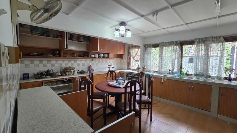 Taman Tun Dr Ismail - 5