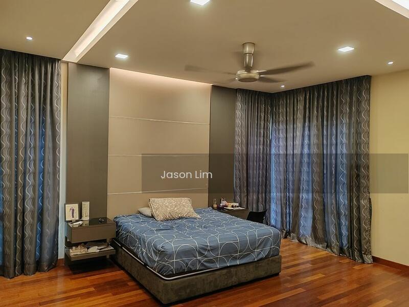 Bungalow at Bandar Bukit Tinggi - 2
