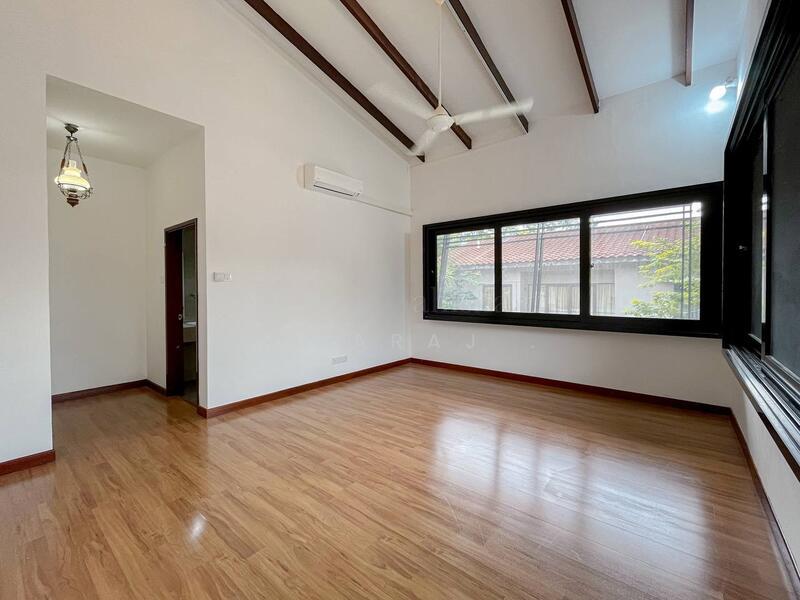 Banyan Close - 2