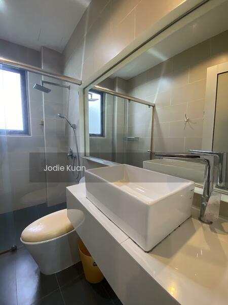 Se7en @ Thompson Residences - 3