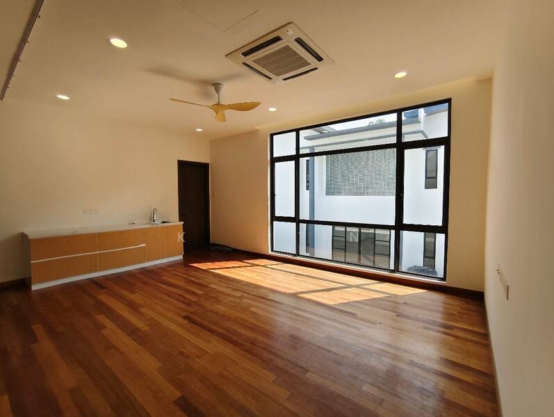 Bungalow at Taman Equine - 2