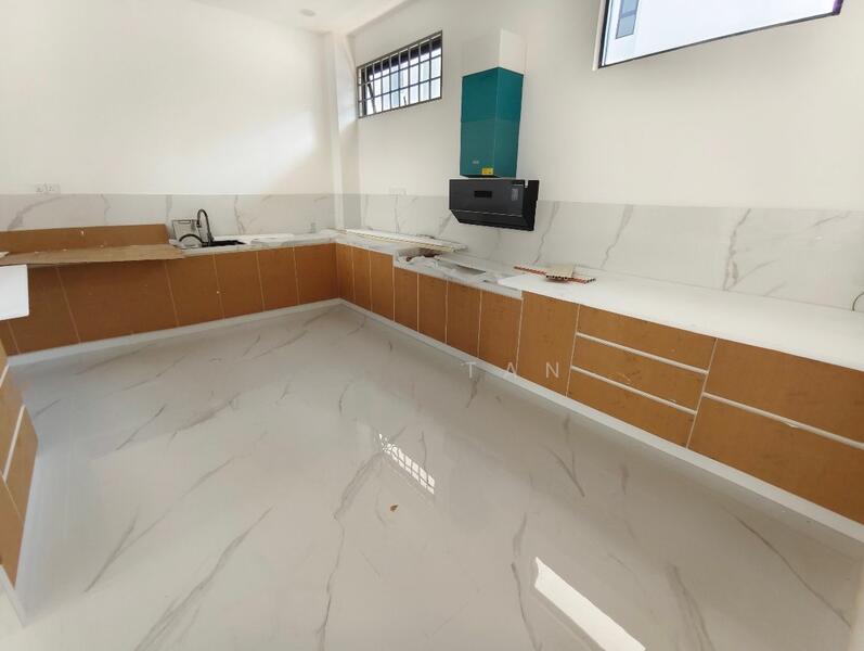 Bungalow at Taman Equine - 4