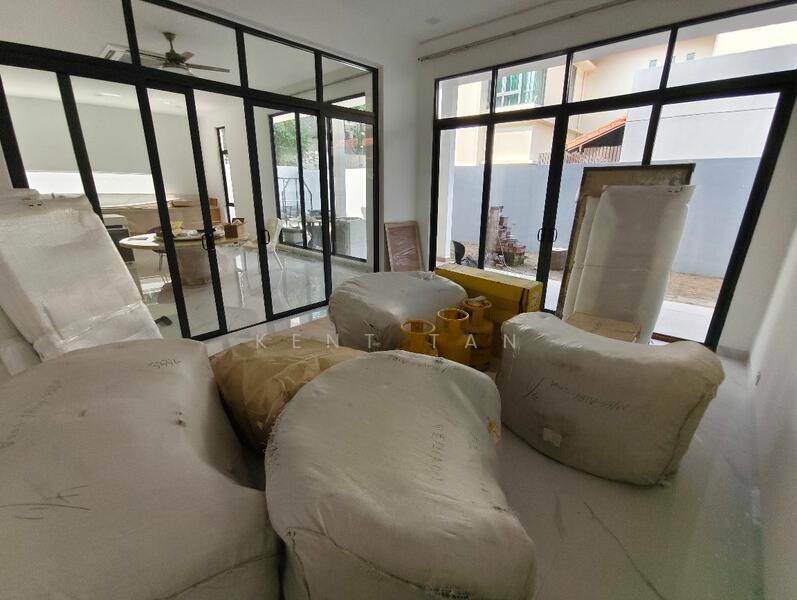 Bungalow at Taman Equine - 3