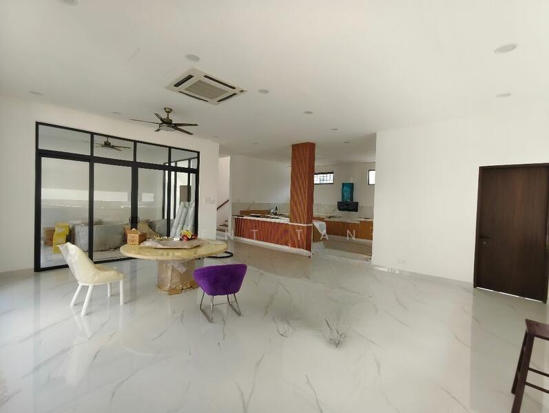 Bungalow at Taman Equine - 2