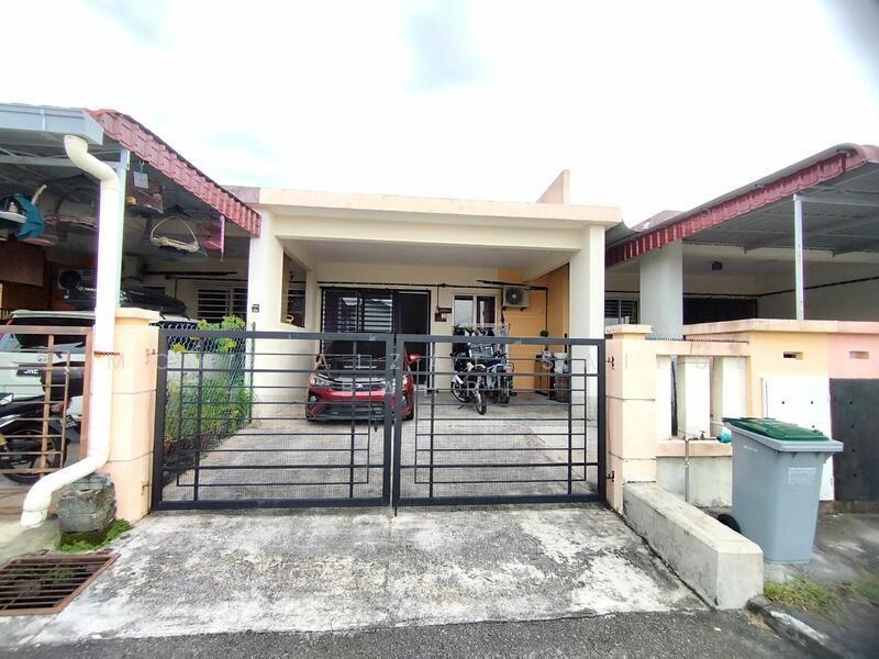 Terraced House at Taman Jasmin Indah - 1