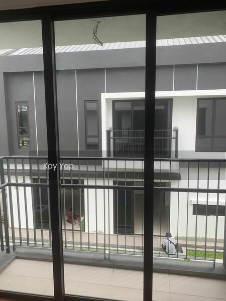 Semi-D house at Alam Impian - 4