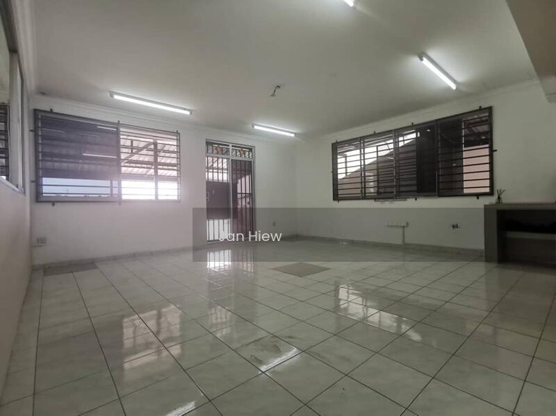 Taman Paramount - 4