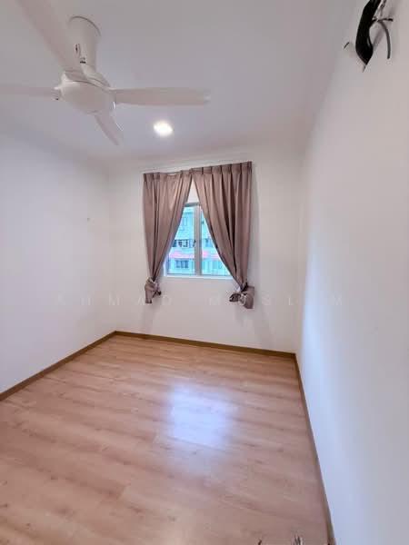 Pangsapuri Sri Inai - 4