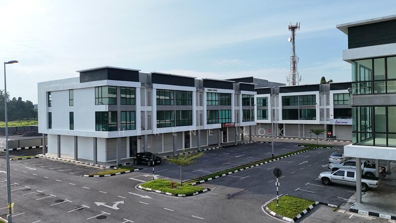 3 and 4 Storey Shop @ Stephen Yong Tenth Square - 5