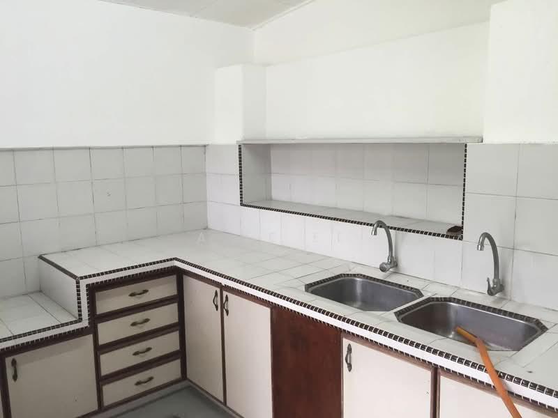 JALAN CHEE SENG , 1/semi-D Corner unit for sale , la 3500sf - 5