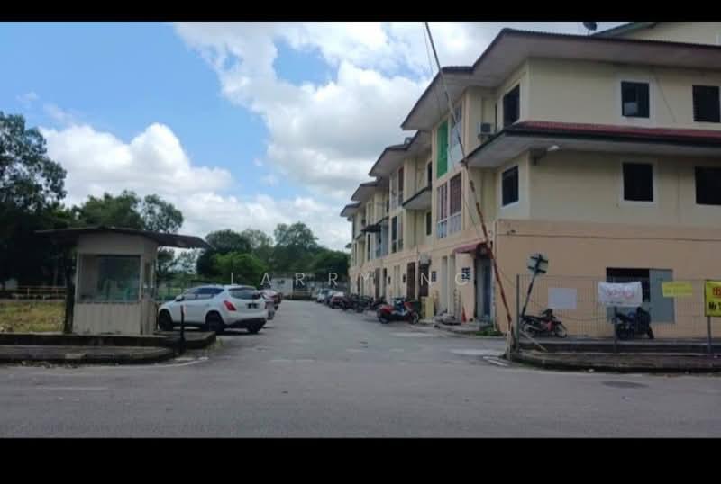 Taman Iskandar Shop Apartment - 1