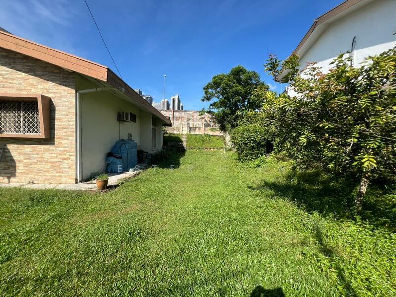 Ukay Heights Bungalow - 4