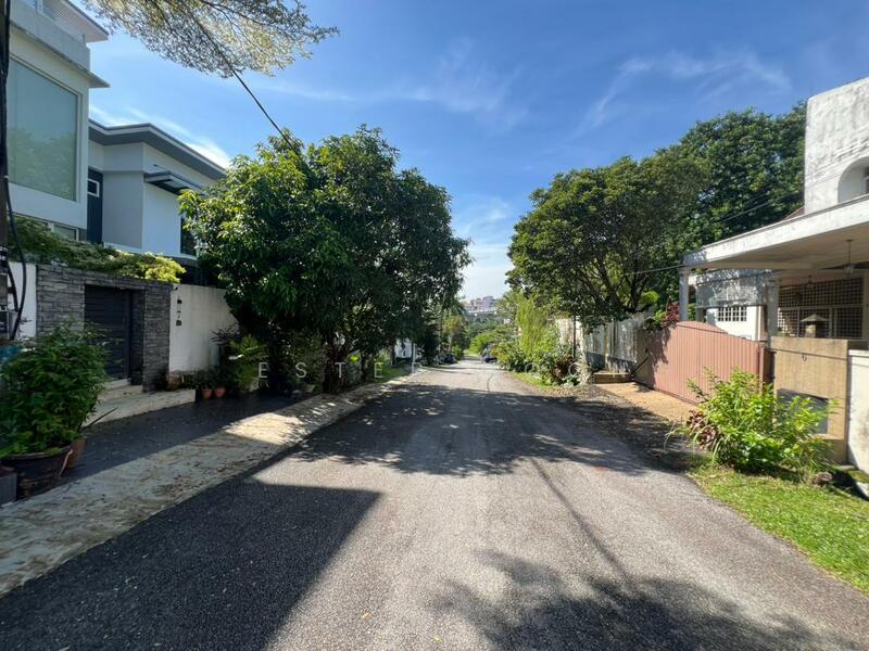 Ukay Heights Bungalow - 5