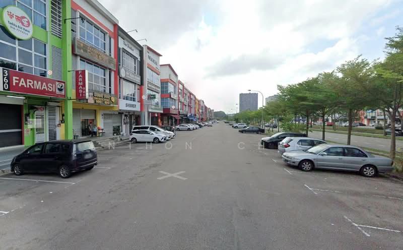 Jalan Mutiara 2 Taman Mount Austin 3 Storey shop for sale - 4