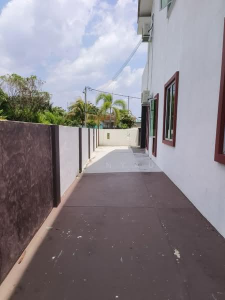 Ipoh menglembu bestari renovated extended 2 storey corner house for sale - 4