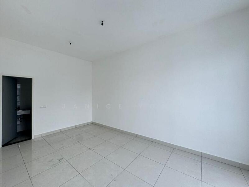 Elata Vita @ Taman Setia Tropika - 4