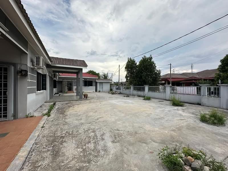 Taman Pakatan Jaya - 3