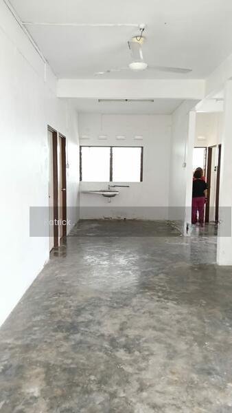 Worth Buy !! Sungai Ara 2 Sty Bungalow 4000sf Big Compound Desa Ara - 2