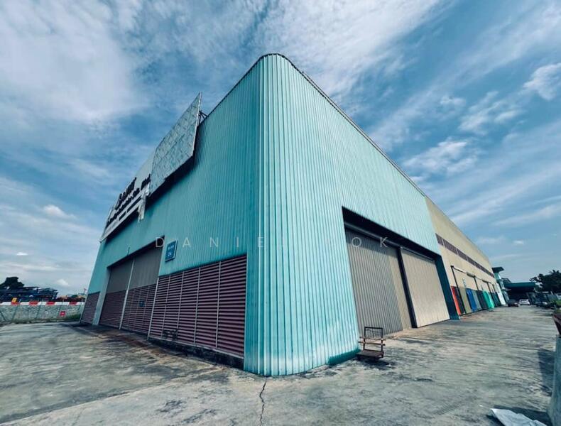 RM528/sqft! land size 81429sqft! 45ft Ceiling! Shah Alam Seksyen 32 Detached Factory for Sales - 2