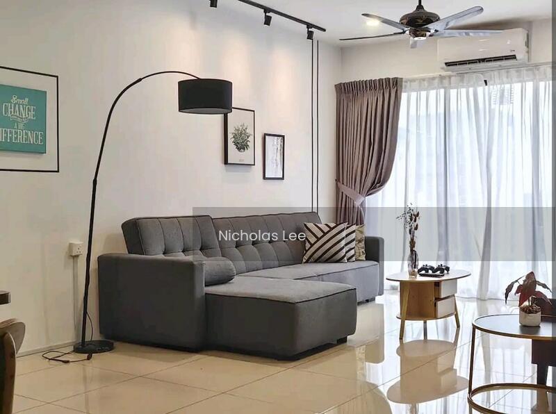 Manhattan Condominium - 4