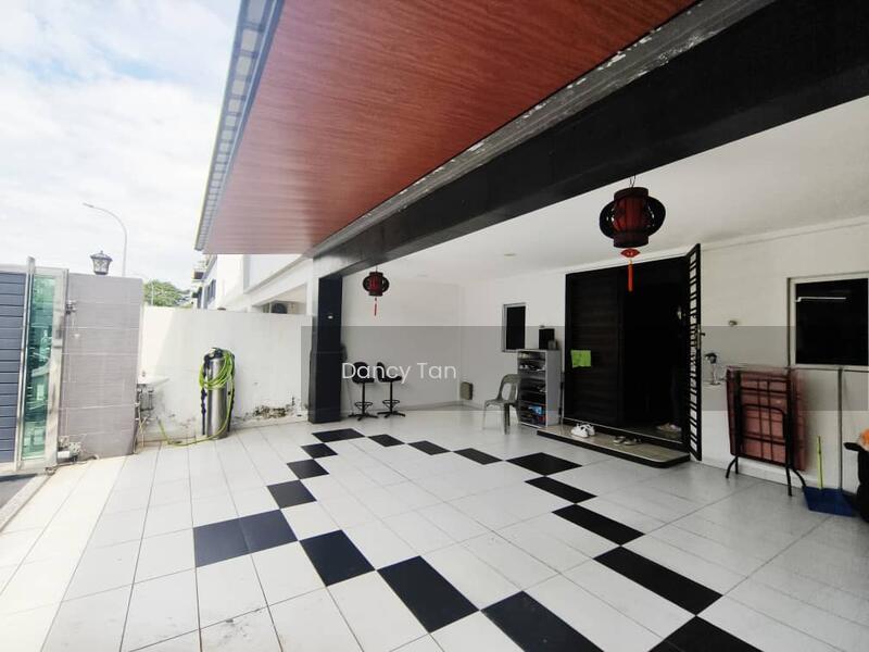 Desa Tebrau, Johor Jaya, Ehsan Jaya, 2.5 Storey Terrace (FULL RENOVATED) - 1