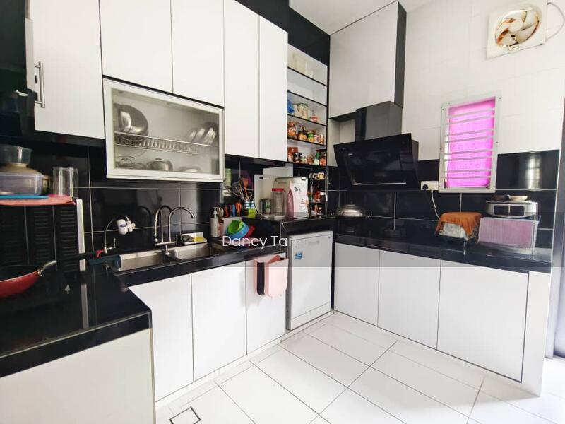 Desa Tebrau, Johor Jaya, Ehsan Jaya, 2.5 Storey Terrace (FULL RENOVATED) - 2