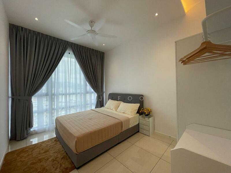 Queens Residences Q2 @ Queens Waterfront - 3