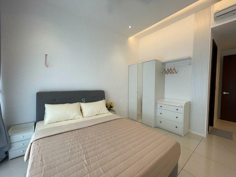 Queens Residences Q2 @ Queens Waterfront - 2