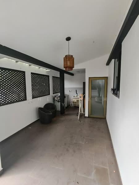 Taman Laguna - 5