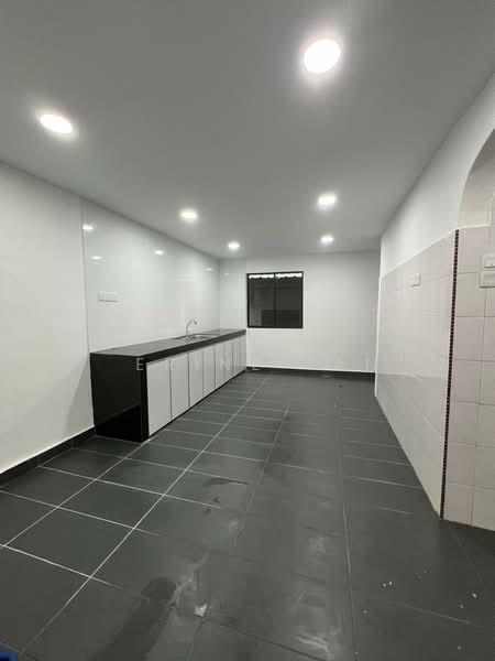 Taman Johor jaya - 3