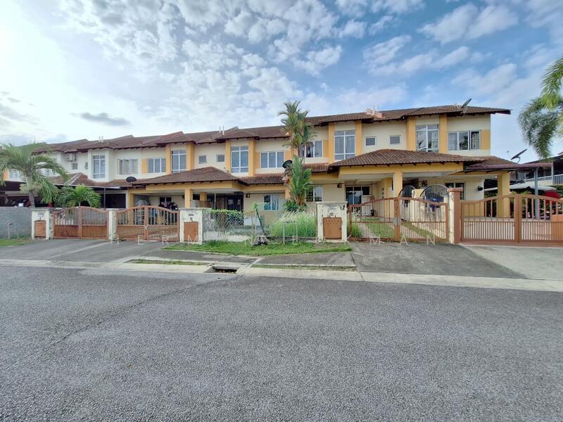 FACING OPEN DEPAN SURAU DEKAT SEKOLAH 2 Tingkat Taman Warisan Puteri Seremban - 4